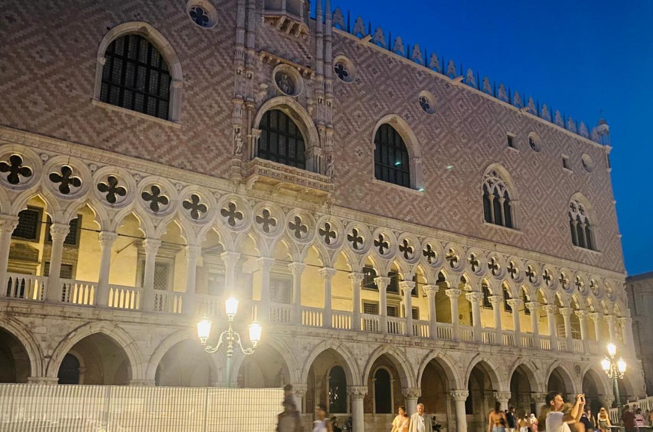 شقة Multiproprieta Venezia المظهر الخارجي الصورة